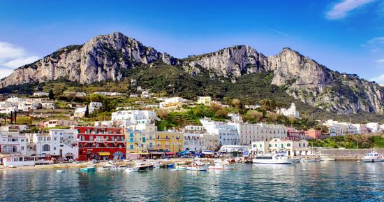Alquiler de autobuses Capri