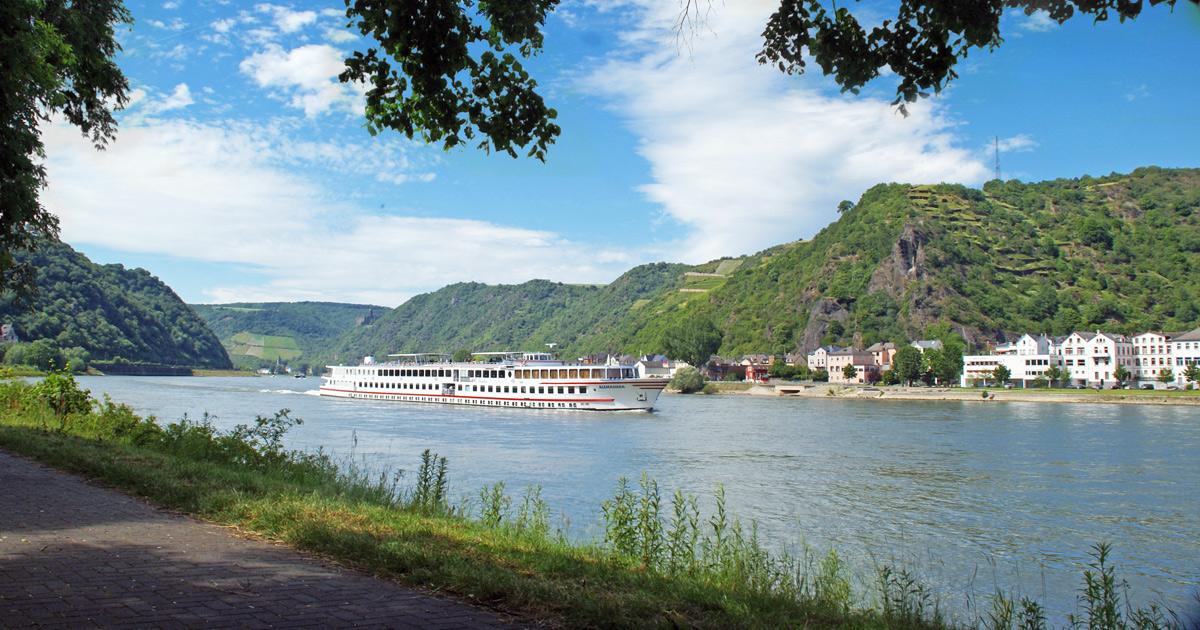 Busvermietung / Bus Charter / Mieten Sie einen Bus mit Fahrer im Rhein